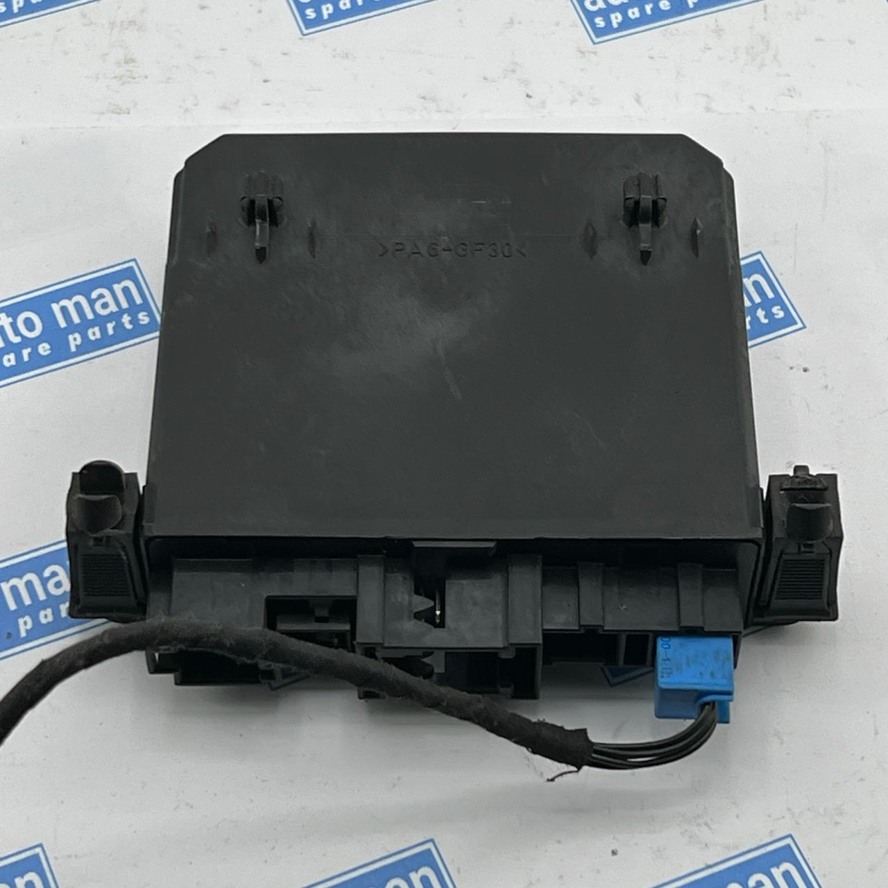 96-03 Mercedes W210 E320 E430 Front Left Side Door Control Module 2108207726 OEM