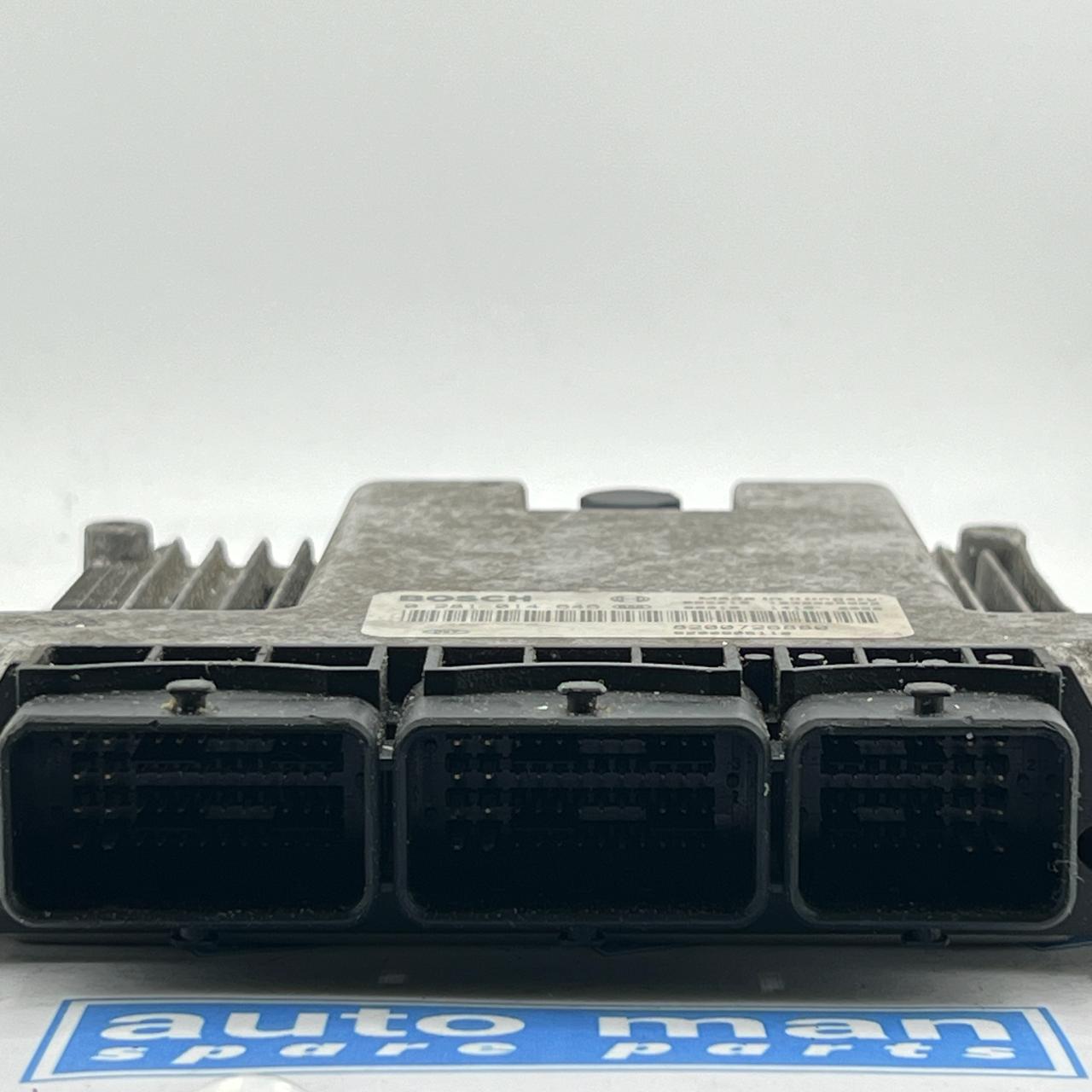 FR244 RENAULT Engine Control Unit ECU 8200726880 0281014646