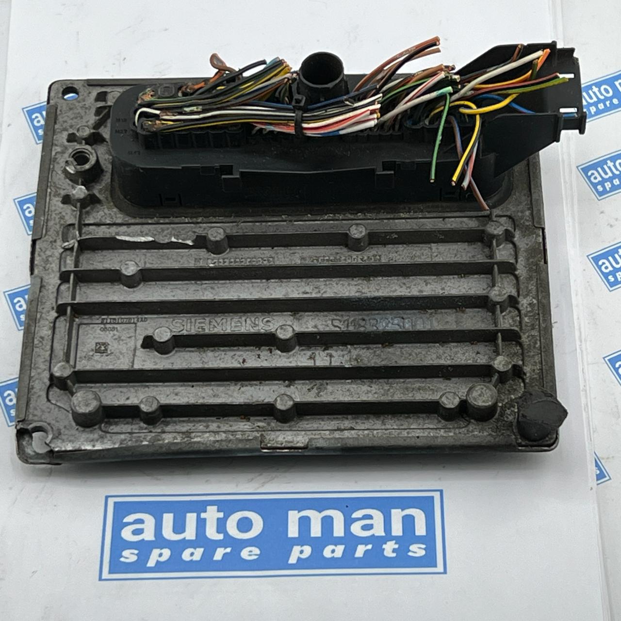 FORD FIESTA Engine ECU Control Unit 4S61-12A650-CA 4S6112A650CA