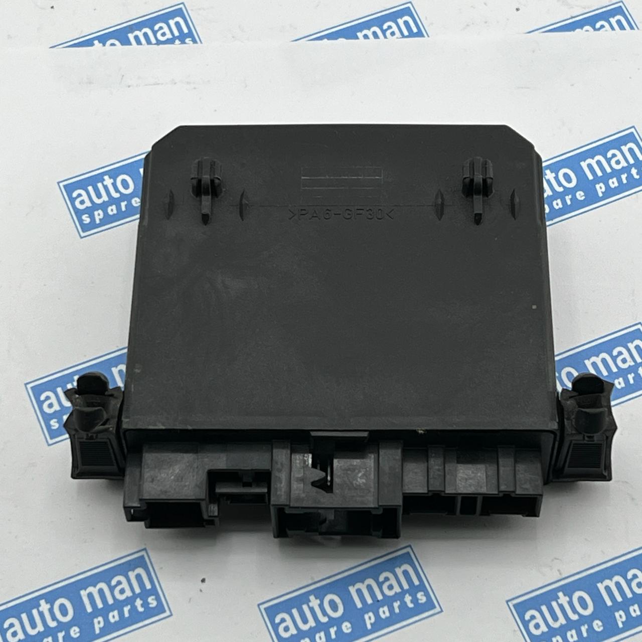 Mercedes-Benz C-Class w202 left door/ 2108203526 /window control module 210 820 35 26