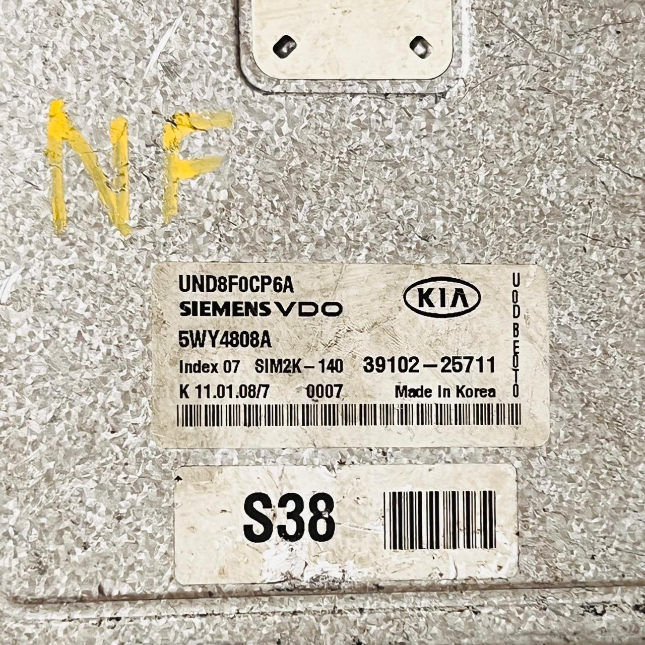 KIA Rondo Engine Control Unit ECU - 5WY4808A  39102-25711  3910225711  2008