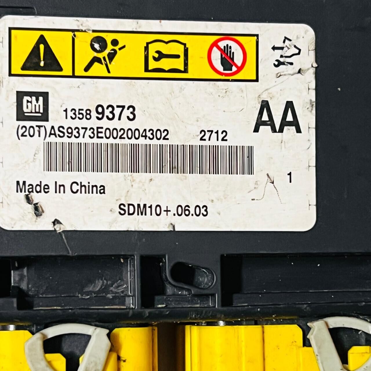 SDM (Sensing Diagnostic Module) or Airbaug Control Module 13589373AA