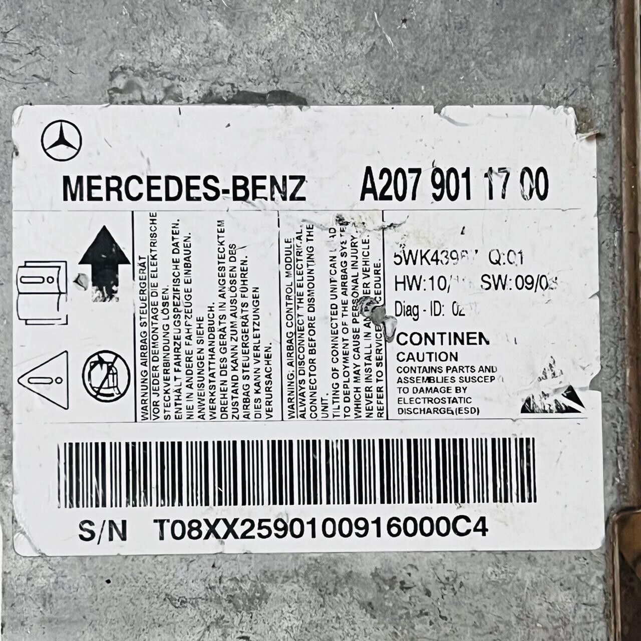 Mercedes-Benz E Class C207 Airbug Control Module - A2079011700 / 5WK43967