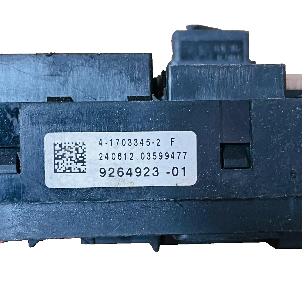 BMW Fuse Box - 9264923-01 / 4-1703345-2F / 24061203599477 / 0-1670499-1