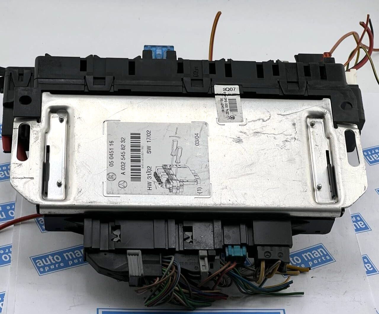 00-06 MERCEDES W220 S55 CL55 S430 AVANT GAUCHE SAM RELAY FUSIBLE BOX A0295450432