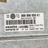 Volkswagen Passat Engine Control Unit ECU - 06B906033AE / 5WP40132