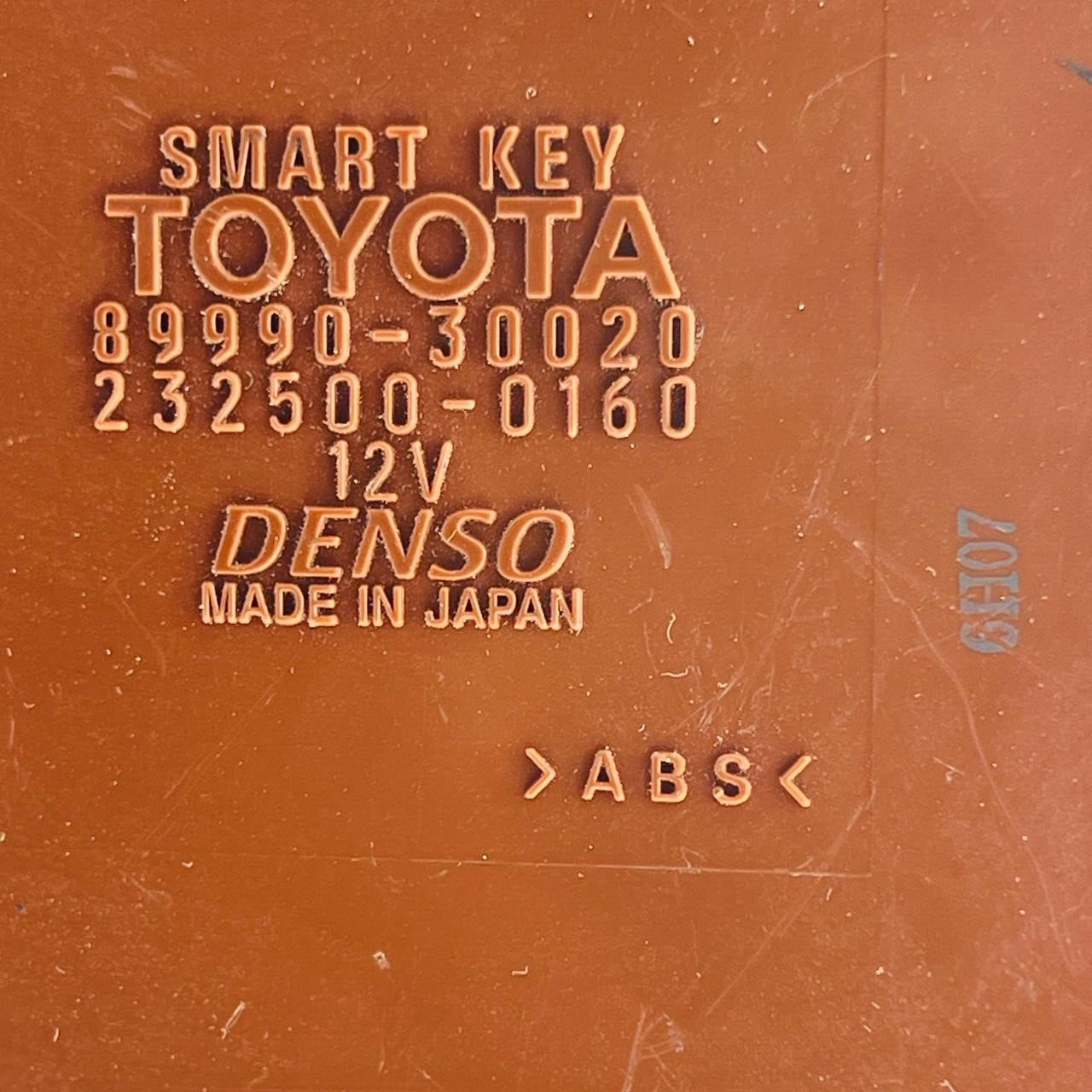 89990-30020 Toyota Computer assy, smart key 8999030020, / 89680-47020