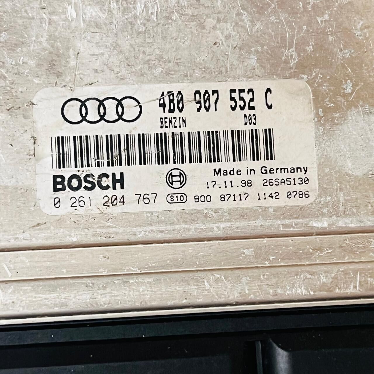 Audi LT337 Engine Control Unit ECU - 4B0907552C / 0261204767