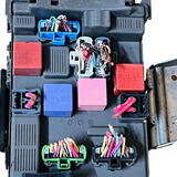 Renault Fuse Box - 8200660170 / 8200811977 / 8200371619 / 35400690398 / H048164