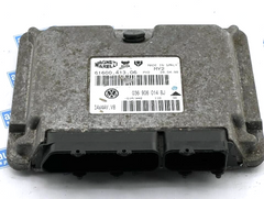 Module unité de commande moteur essence Volkswagen Polo 2003 1.4 16V ECU 0369...