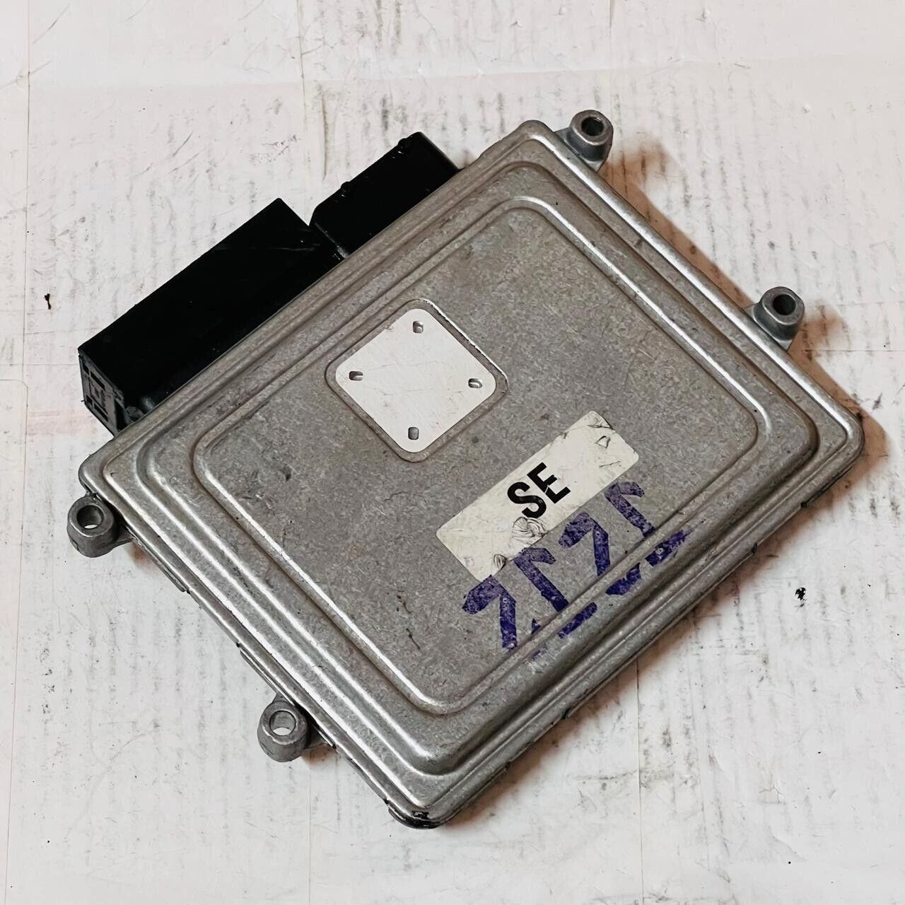 2006 Renault Safran Samsung Engine Control Unit ECU - 5WY5501B / 23110-12950