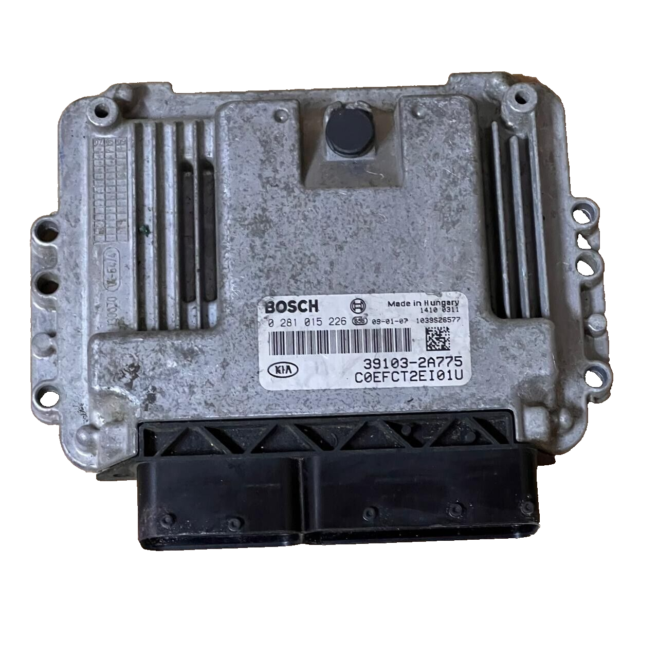 Kia Ceed Engine Control Unit ECU - 0281015226 / 391032A775 / 39103-2A775