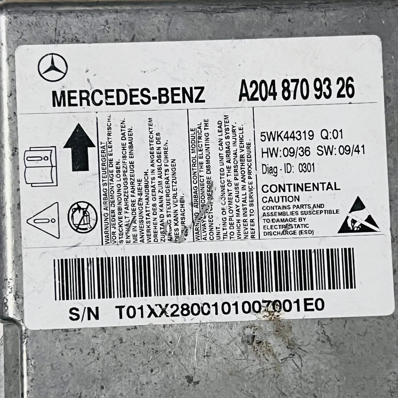 Mercedes-Benz W204 Airbug Control Module - A2048709326 / 5WK44319