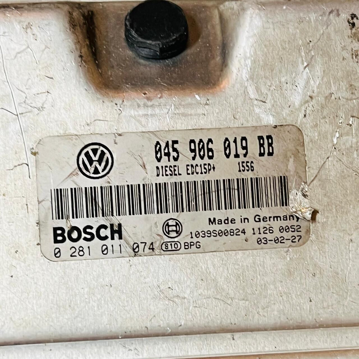 Volkswagen Bosch Engine Control Unit ECU - 045906019BB / 0281011074