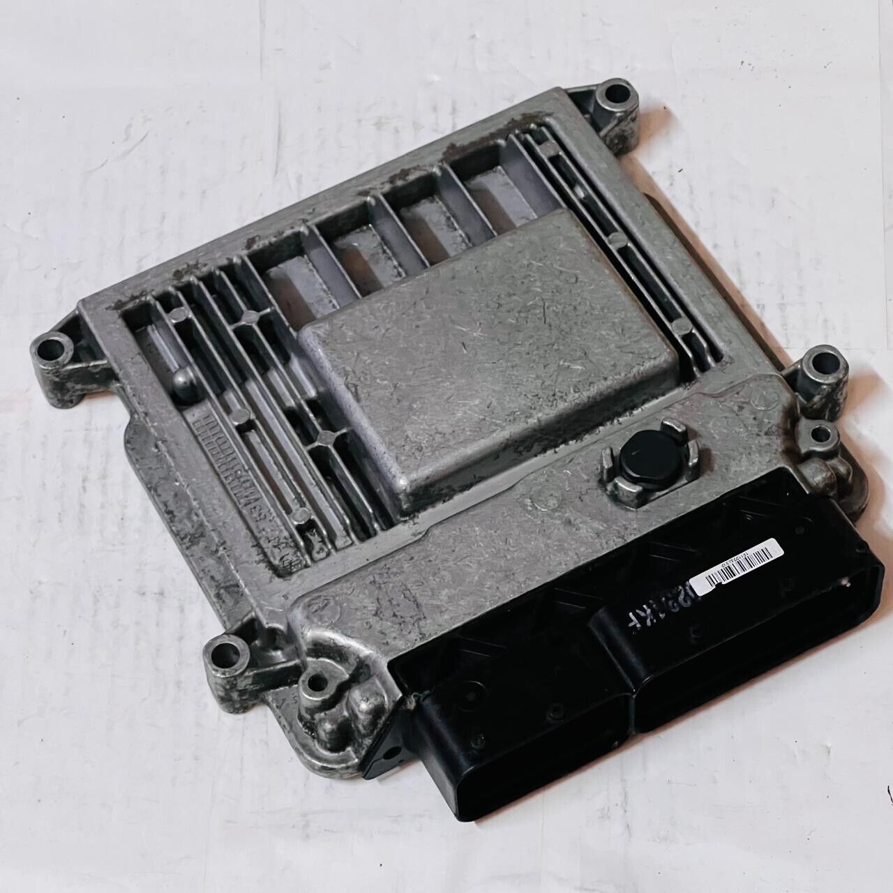 HYUNDAI Engine Control Unit ECU - 39114-2B240 / 9001040231KF