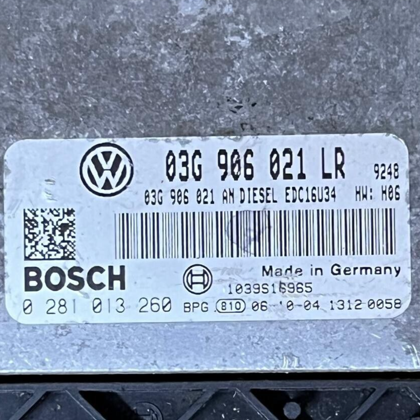 Volkswagen Engine Control Unit ECU - 03G906021LR / 0281013260