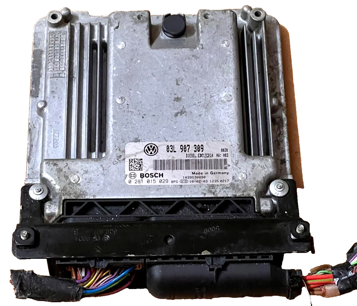 Genuine Volkswagen Engine Control Unit ECU 03L907309 / 0281015029