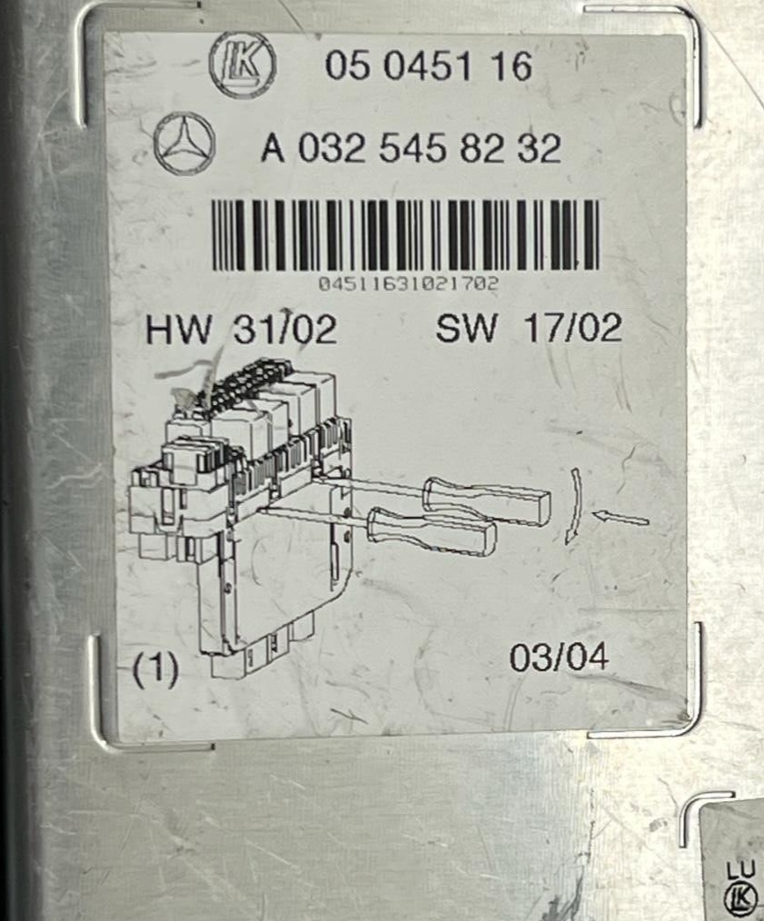 01-06 Mercedes W220 S600 S430 Avant Gauche SAM Relay Fuse Box 0325458232 OEM