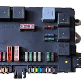 Mercedes-Benz S-Class W221 Fuse Box Unit - A2215402050 / A2215450801