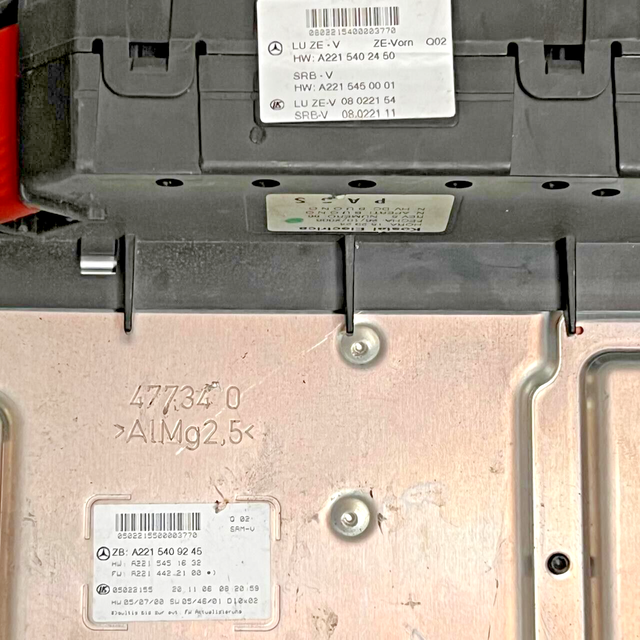 07-09 Mercedes W221 S65 CL63 AMG Front Under Hood Fuse Box Module 2215409245 OEM