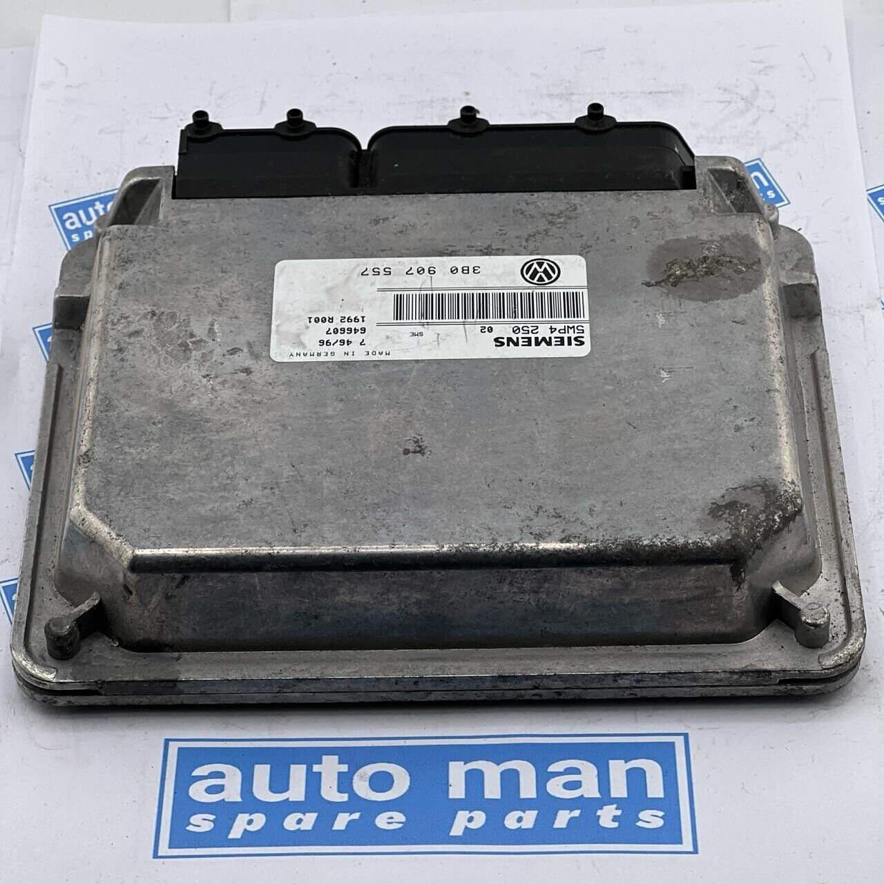 Volkswagen Engine Control Unit ECU 5WP4250 3B0907557