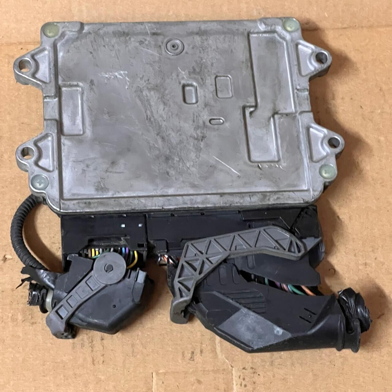 Mazda Engine Control Unit ECU - PE0918881H / E6T62675H6