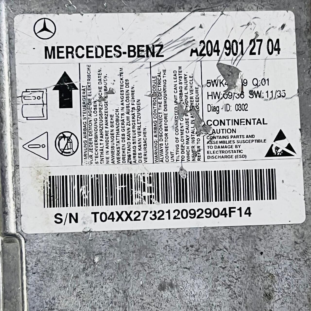 Mercedes-Benz W204 Airbug Control Module - A2049012704 / 5WK44739