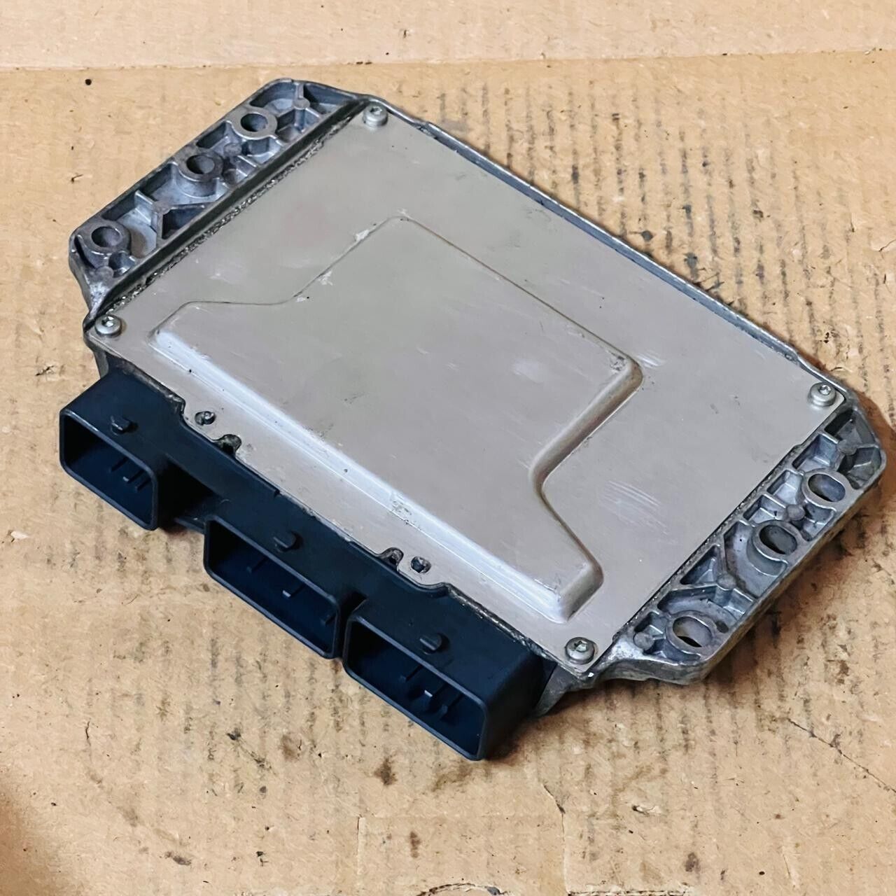 Renault Scenic Engine Control Unit ECU - 8200509552 / 8200509516