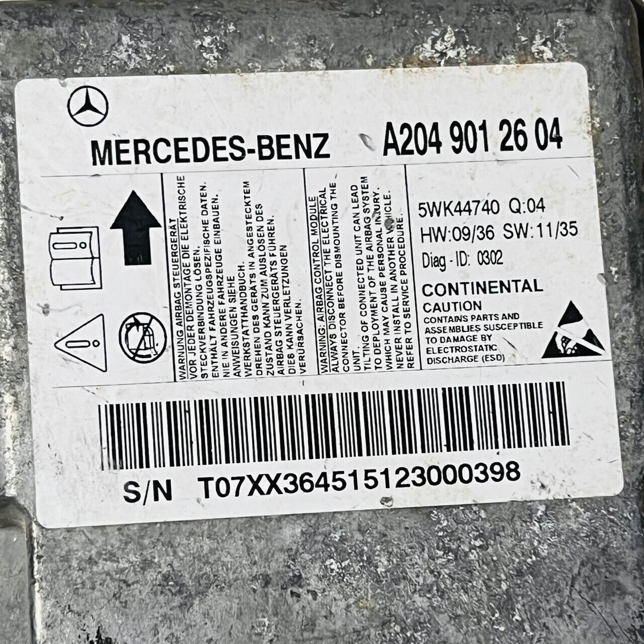 2007-2014 Mercedes-Benz C Class Airbug Control Module - A2049012604 / 5WK44740