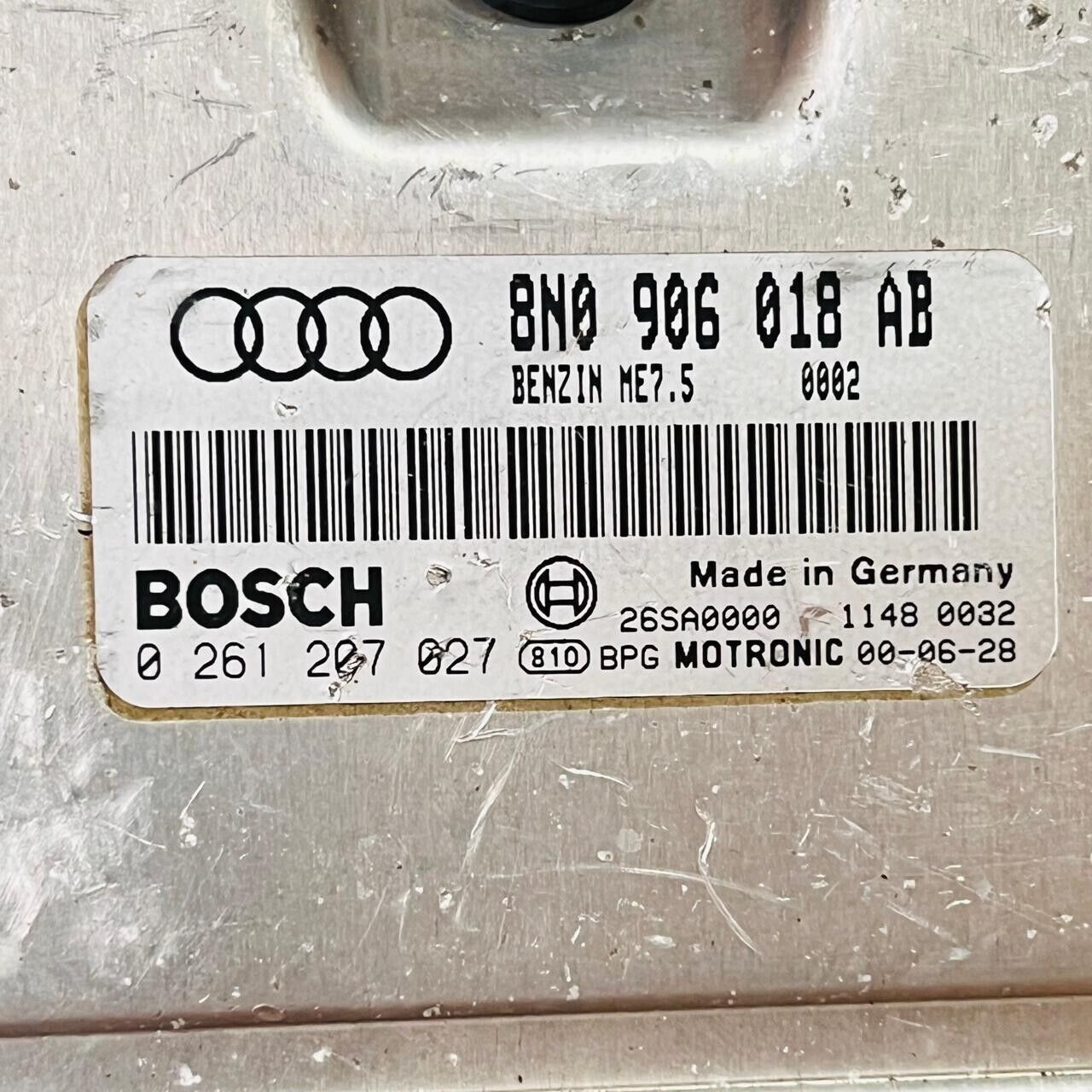 2000 Audi TT 1.8T FWD Engine Control Unit 8N0906018AB 0261207027