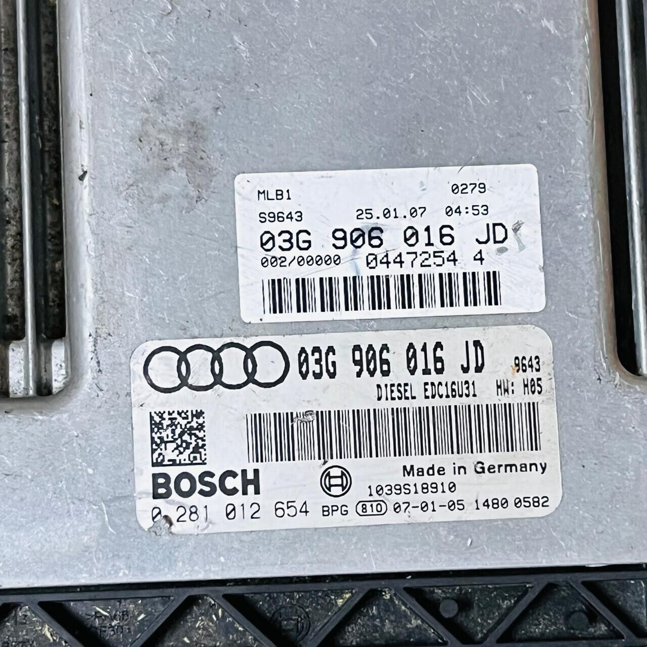 2006 AUDI A4 TDI Engine Control Unit ECU - 03G906016JD / 0281012654 / 1039S18910