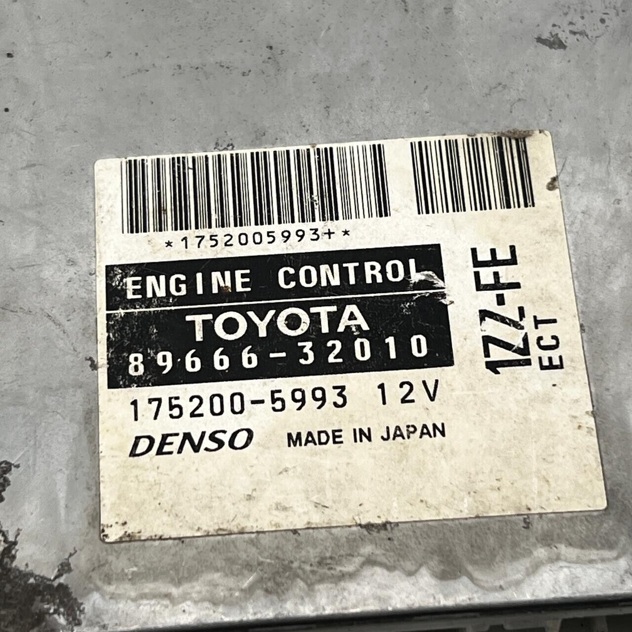 TOYOTA Engine Control Unit TOYOTA Vista 2001 TA-ZZV50 89666-32010 ECU PCM OEM