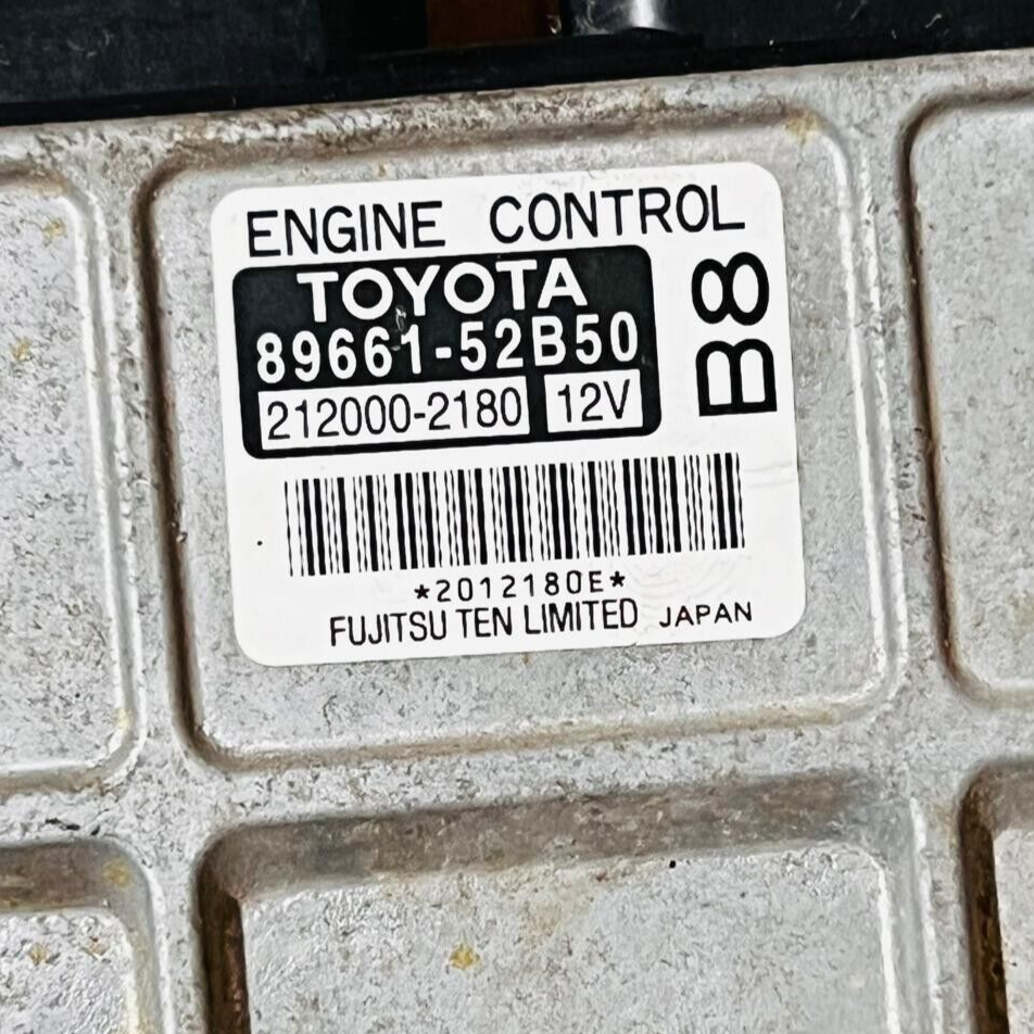 2005-2011 Toyota Yaris Engine Control Unit ECU - 89661-52B50 / 21200-2180