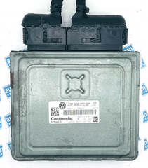 Volkswagen engine control unit ECU 03F906070BP 5WP44616-