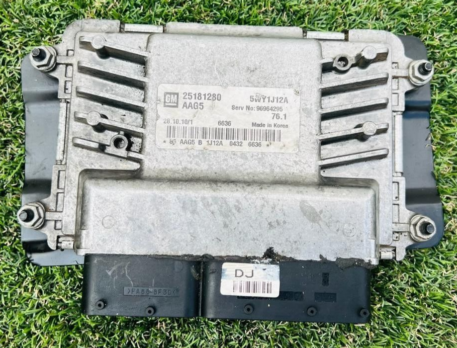 CHEVROLET CRUZE ENGINE CONTROL UNIT MODULE ECU 25181280 96964295