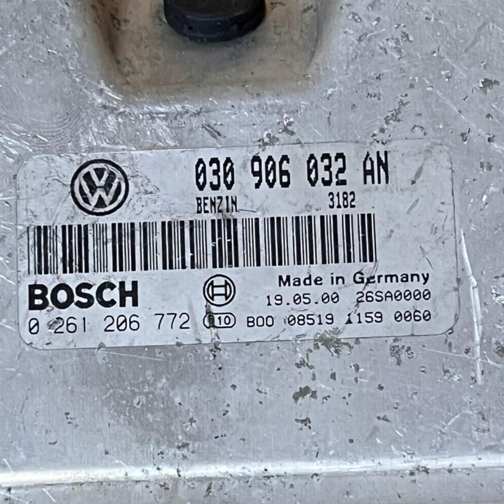 Volkswagan Polo ME7.5.10 Engine Control Unit ECU - 030906032AN / 0261206772