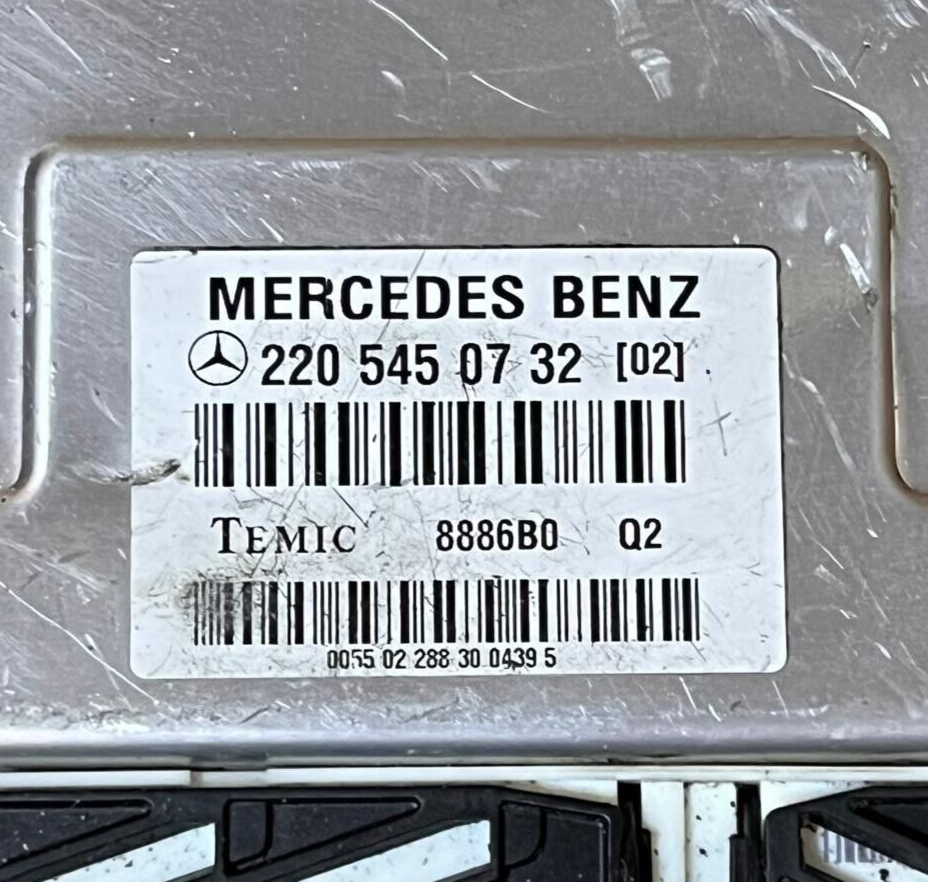 Mercedes-Benz S Class W220 Airmatic Suspension ECU Module 2205450732