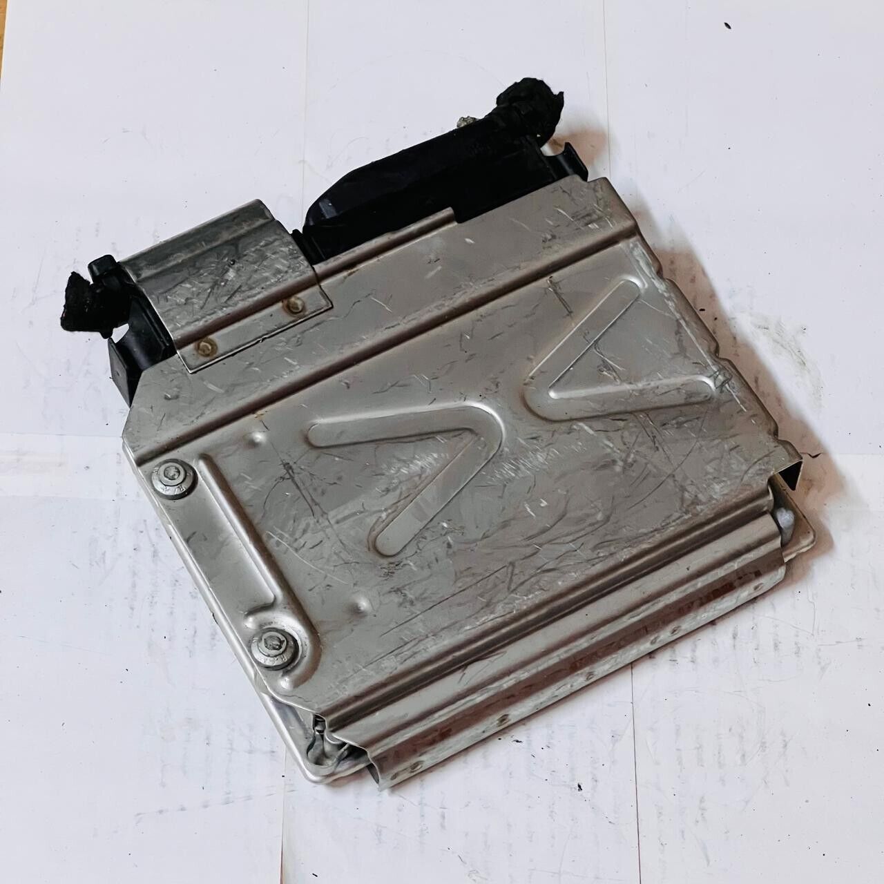 02-05 Audi A4 Engine Control Unit ECU - 8E0 907 411 / 8E0907411