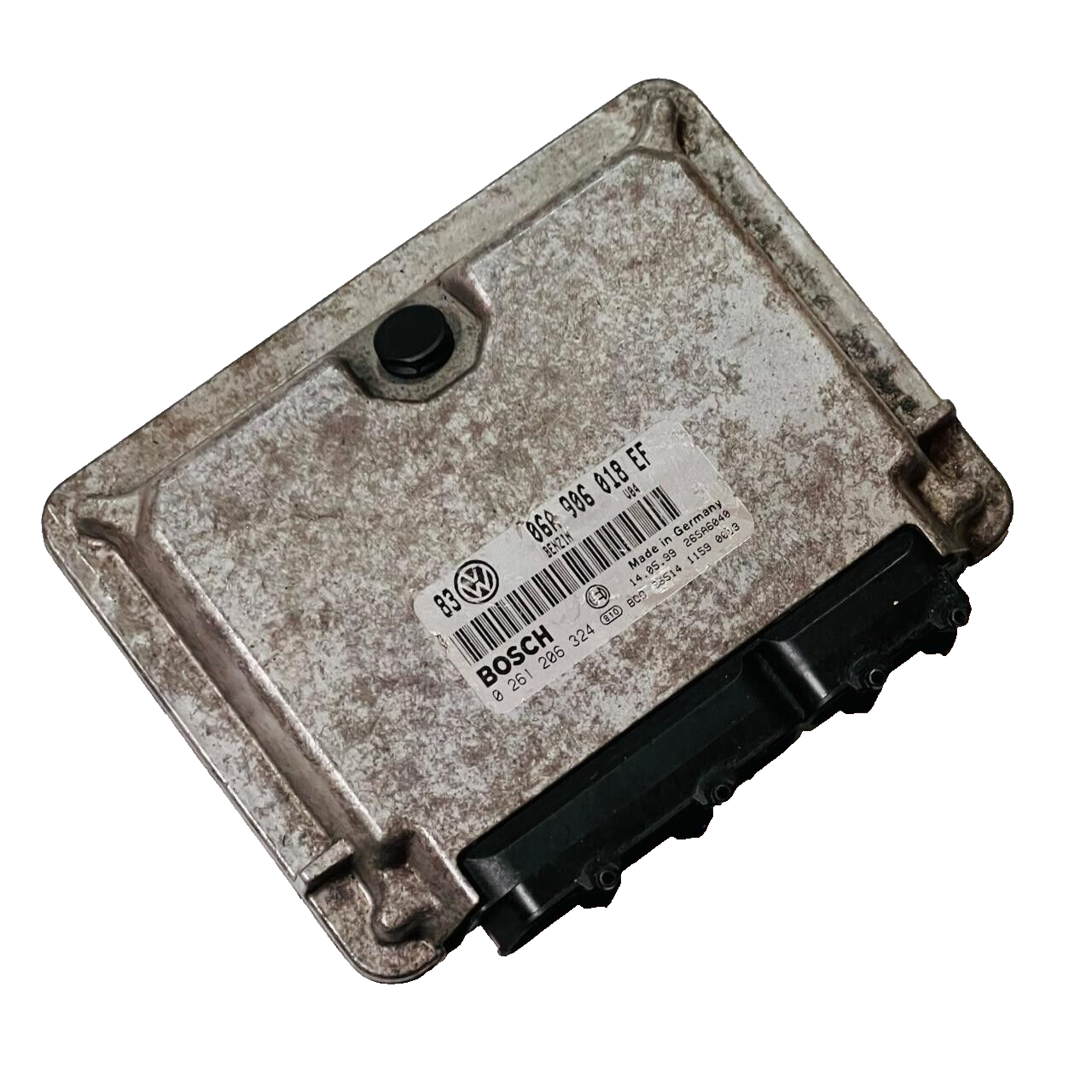 1998-2005 Volkswagen Bora Engine Control Unit ECU - 06A906018EF / 0261206324