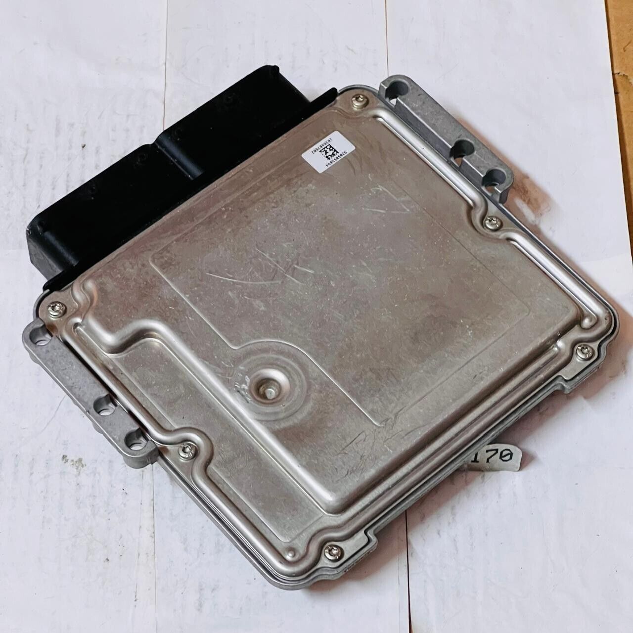 Hyundai Engine Control Unit ECU - 0281033153 / 39120-2FGG1 / 391202FGG1