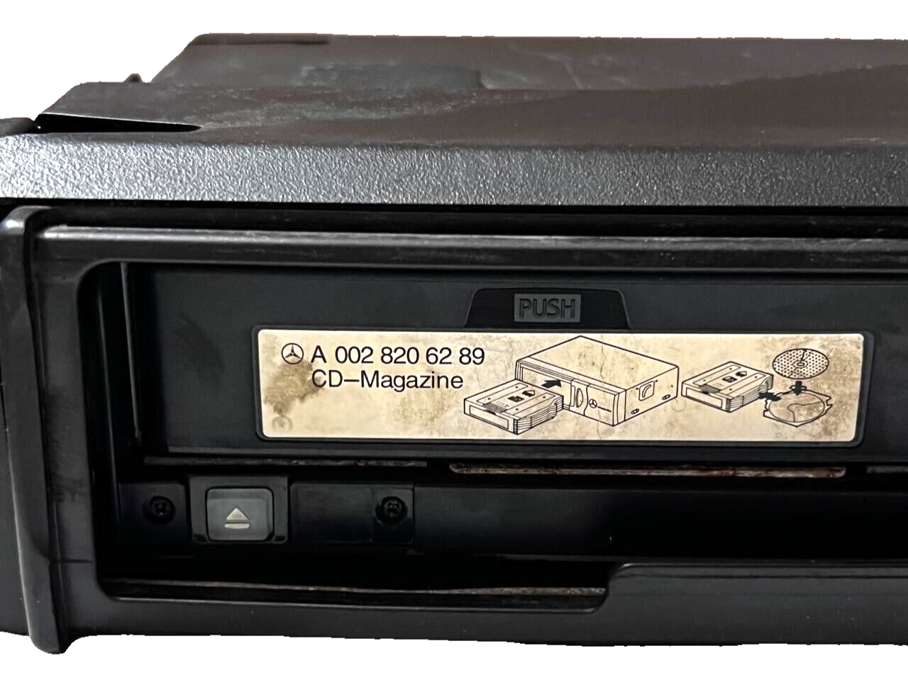 MERCEDES BENZ R230 SL 500 CD CHANGER A2038209089