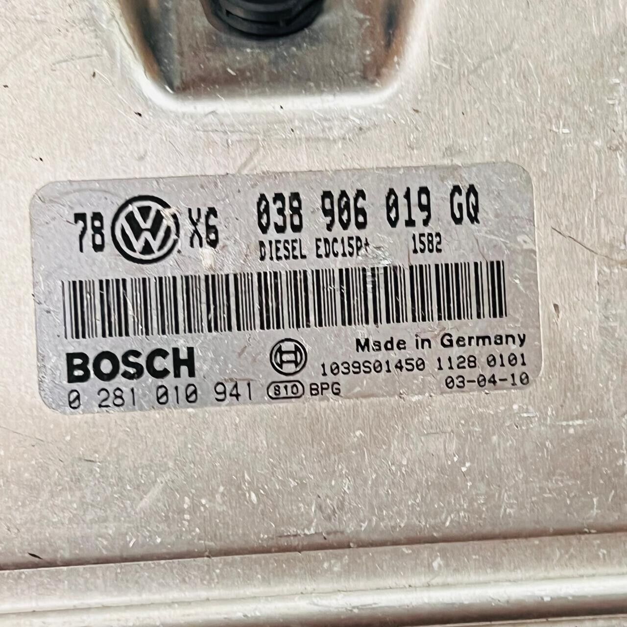 Volkswagen Passat Berlina (3B3) Engine Control Unit ECU - 038906019GQ/0281010941