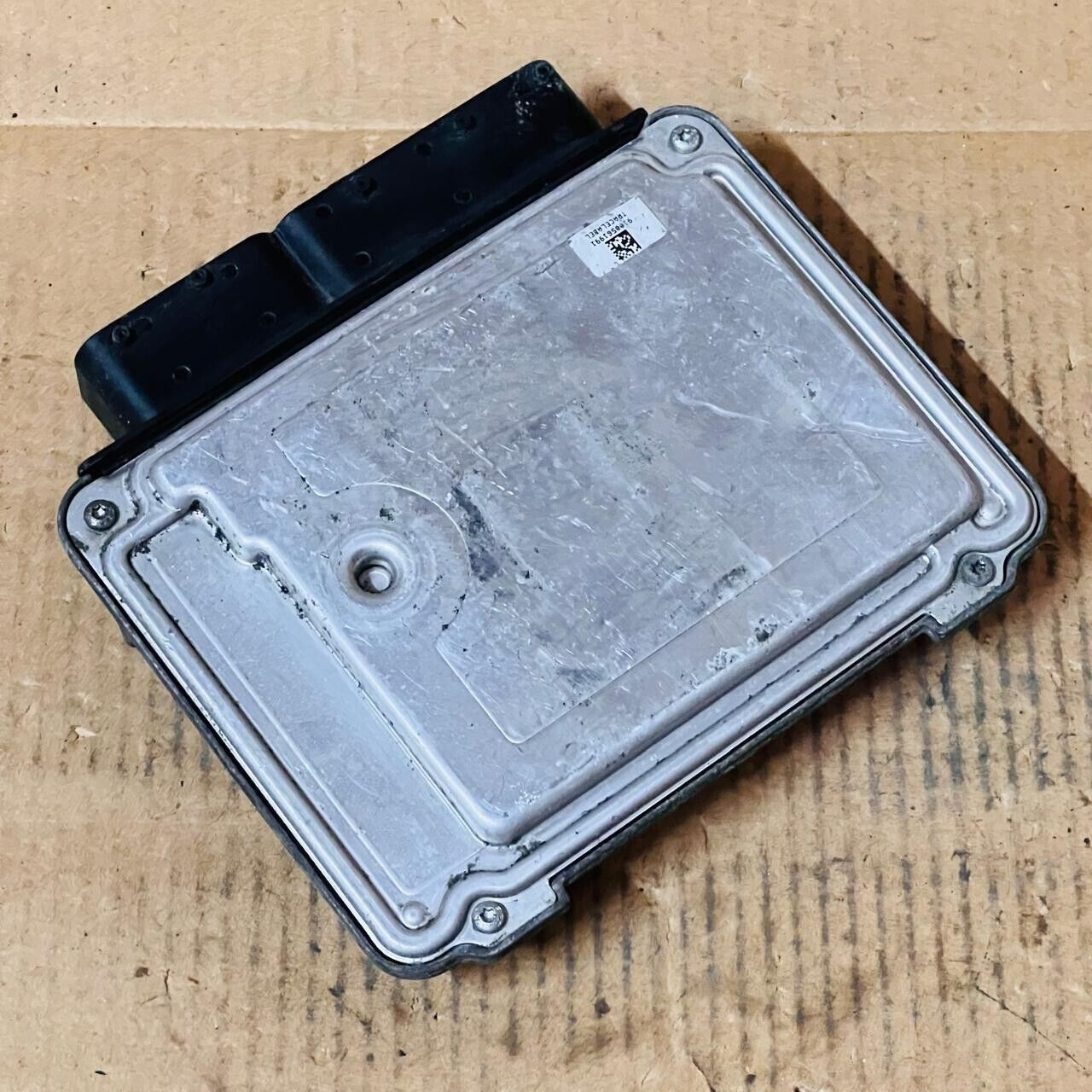 2005-2011 Chevrolet Captiva Engine Control Unit ECU - 96813187 / 0281012695