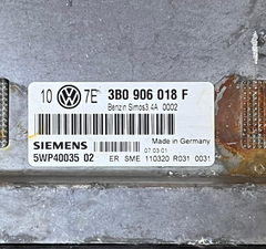 ECU Volkswagen Passat 3B0906018F 5WP40035 02 OEM