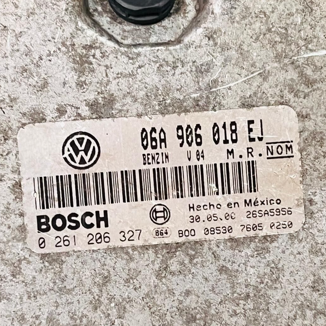 98-06 Volkswagen Beetle Engine Control Unit ECU - 06A906018EJ / 0261206327