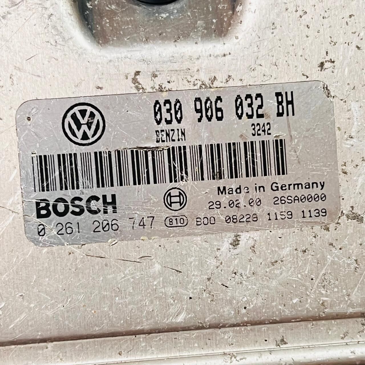 Volkswagen Lupo (6X) Engine Control Unit ECU - 030906032BH / 0261206747