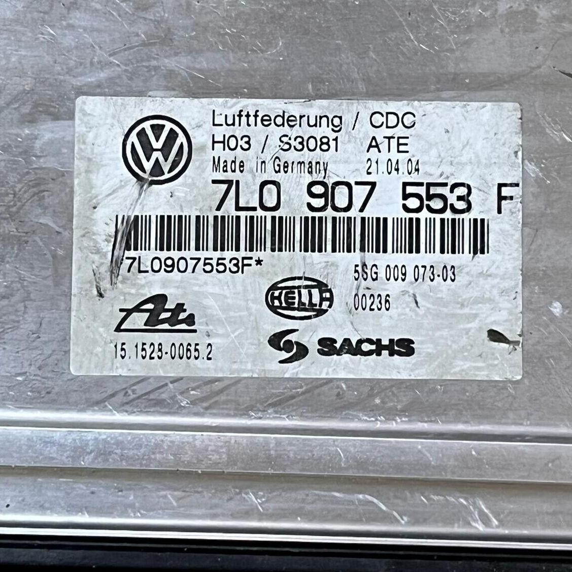 Volkswagen Touareg 2002-2006 Engine Control Unit 7L0907553F