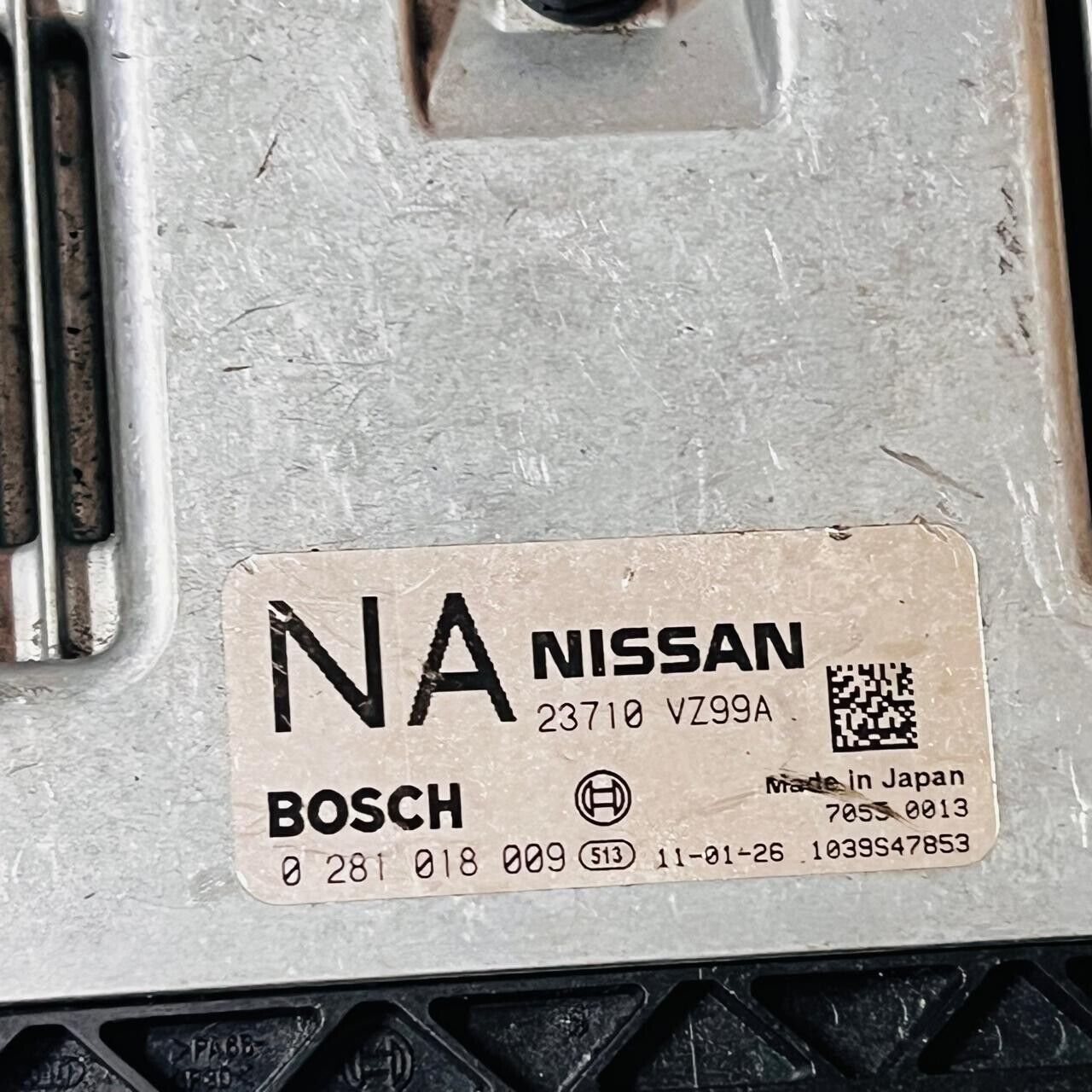 BOSCH ECU NISSAN ENGINE CONTROL UNIT 0281018009 1039S47853