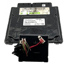 Mercedes Benz Motor ECU W204 Gasolina A2711504979, A2710101647, A0044467540