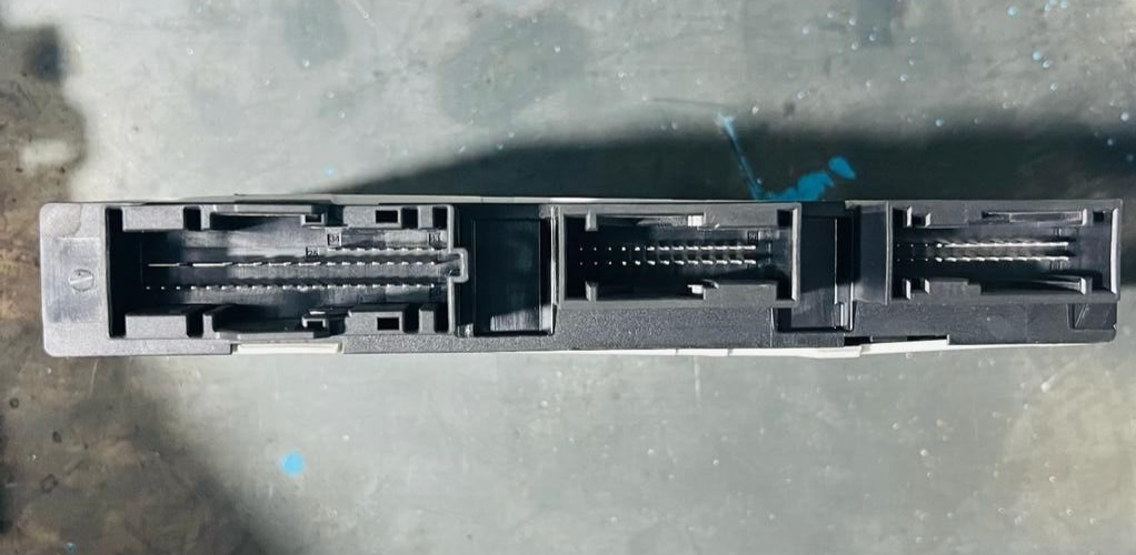 OEM 12-18 BMW M6 F13  F10 Engine Control  Module Computer 61.35-9318365.9-10 OEM